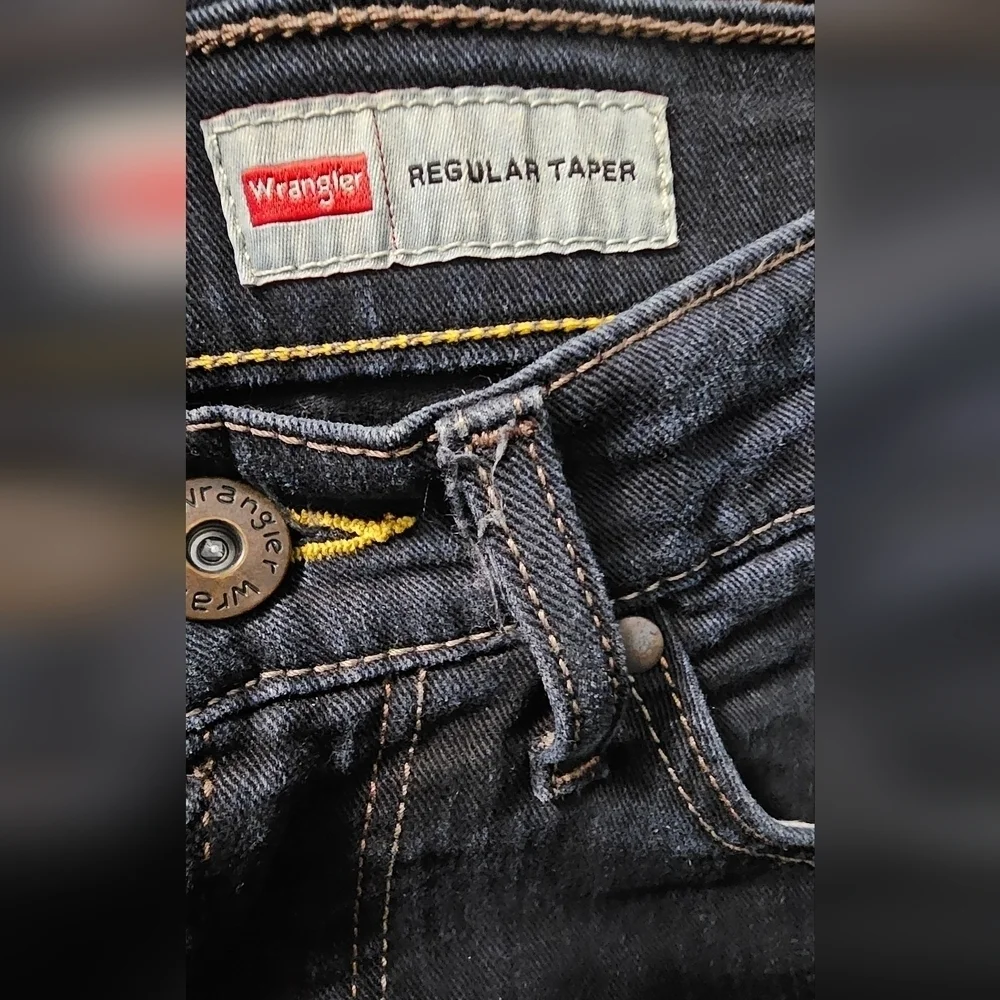 Wrangler Regular Taper Mens Jeans 30 x 30